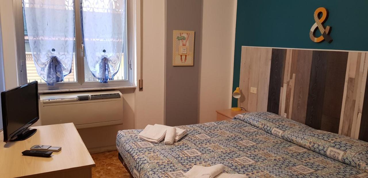 Hotel La Torre Cogoleto Luaran gambar