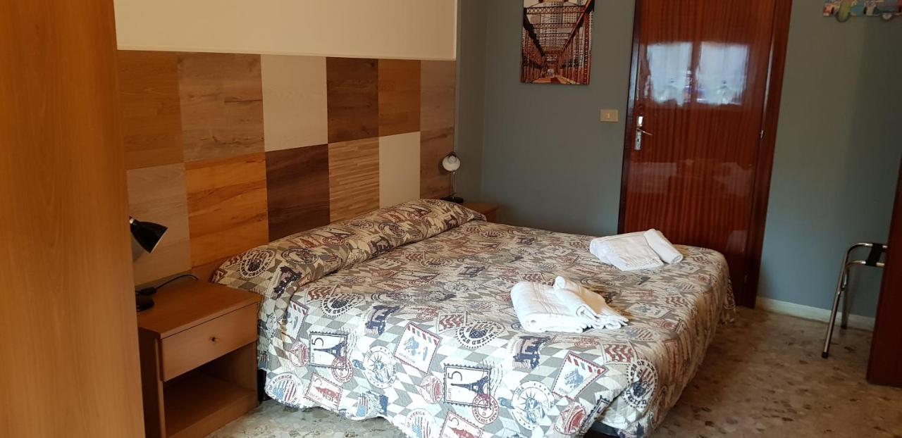 Hotel La Torre Cogoleto Luaran gambar